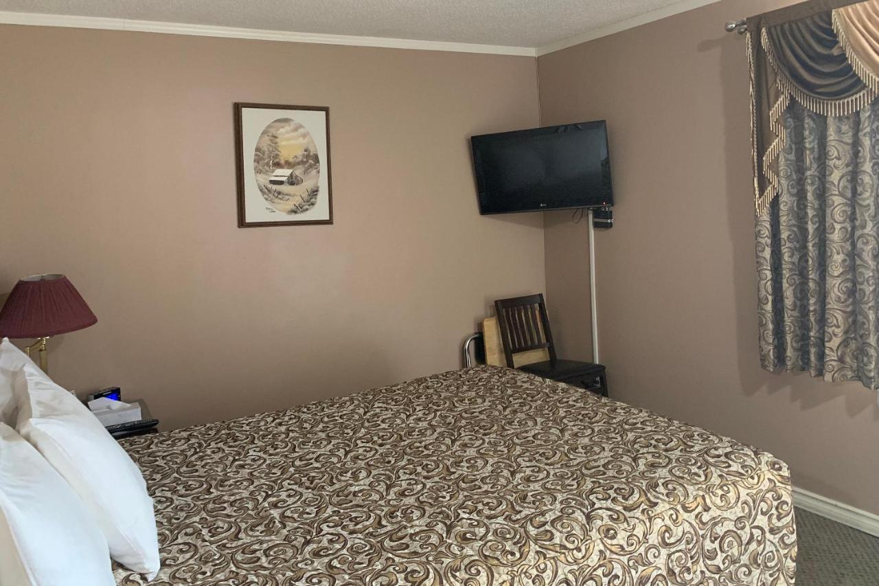 Lucien Motel Whitby Zewnętrze zdjęcie