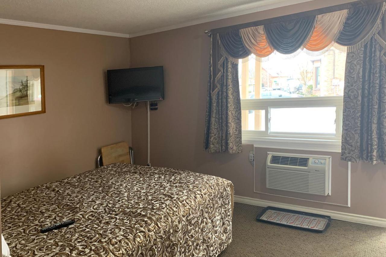 Lucien Motel Whitby Zewnętrze zdjęcie